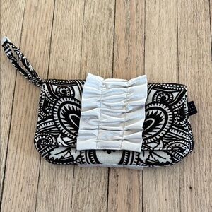 1154 Lill Studio Clutch